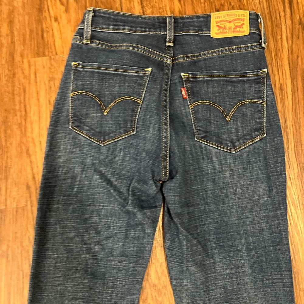 Levi's High-rise Skinny Jeans 26 x30 - Picture 5 of 10